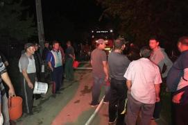 EXPLOZIE uriaşă la Cireşoaia. După ce şi-au dat seama ce se întâmplase, oamenii AU TRAS CLOPOTELE LA BISERICĂ şi au sărit cu mic cu mare