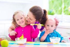 Noi NORME privind meseria de BONĂ în România! Ele vor avea contract de muncă, dar şi o fişă a postului