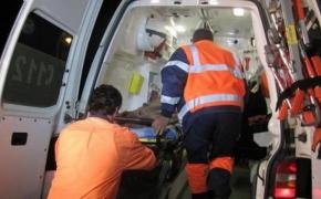 Maşină condusă de un tânăr de 27 de ani, spulberată de tren, în Cluj! Şoferul nu a băgat în seamă semnalele luminoase