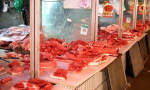 Un măcelar român din Sicilia şi-a secţionat artera femurală în timp ce tranşa carne