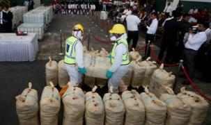 Aproape o tonă de cocaină, în valoare de 108 milioane de dolari, a fost distrusă în public