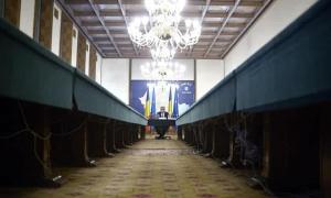 France Presse: ”Partidul de guvernământ din România și-a scufundat propriul guvern”