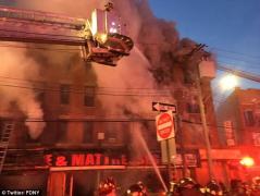 Cel puţin 23 de persoane au fost rănite în urma unui incendiu de proporții produs în New York (Video)