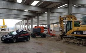 Un muncitor italian i-a strivit capul unui român cu un utilaj de mare putere, pe şantierul naval din Modena. Incidentul, catalogat accident de muncă