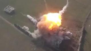 Explozie uriaşă filmată după atacul unui terorist sinucigaş, în Siria