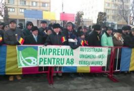 Huiduieli şi fluierături în timpul discursurilor, de Ziua Unirii Principatelor, la Iaşi. S-a scandat: "PSD ciuma roşie"