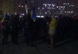 Protest în Piaţa Victoriei de Ziua Micii Uniri. Sute de oameni au făcut "Hora Unirii pentru o justiţie independentă" (Video)