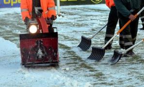 Incident incredibil la Huşi. Angajat la Salubritate, ajuns la spital cu nasul tăiat de lopata unui coleg