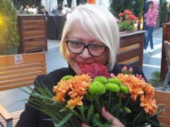 Mirabela Dauer, internată la spital. Cântăreaţa a fost operată, fiindu-i extirpat un rinichi. "A fost o decizie radicală ca măsură de siguranţă"