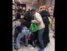 Franţa vrea să interzică promoţiile, după ce francezii s-au călcat în picioare pentru ciocolata Nutella (Video)