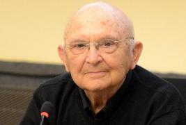 Doliu în literatură. Scriitorul israelian de origine română Aharon Appelfeld, supravieţuitor al Holocaustului, a murit