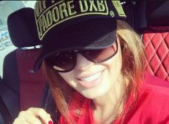 O moldoveancă stabilită în Londra și-a 'împodobit' bolidul de lux cu peste 1 milion de cristale. Cum arată mașina care atrage toate privirile (Video)