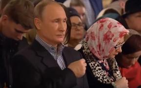 Vladimir Putin, Crăciun pe rit vechi la Sankt Petersburg, Liderul rus a mers la biserica în care a fost botezat tatăl său (Video)