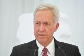 Sistemul juridic din România ar putea fi "demontat" în mai puțin de un an, susține ambasadorul american Hans Klemm