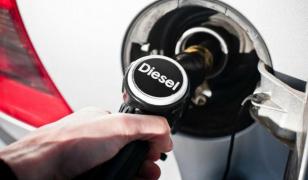 Germania şi producătorii auto oferă maşini noi celor care sunt dispuşi să renunţe la maşinile diesel