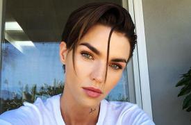 Top 3 zodii care sărută cu o pasiune copleșitoare