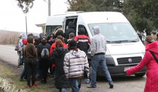 Transportatorii au renunţat la grevă, iar microbuzele şi-au reluat cursele regulate