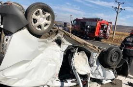 Primele imagini de la accidentul din Vaslui, unde o betonieră şi două maşini s-au făcut praf. 7 victime, trei încarcerate