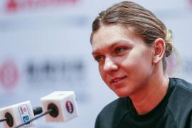 Simona Halep la o conferinţă de presă