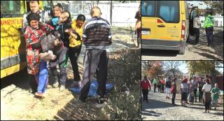 Primele imagini de la tragedia Moţca. O fetiţă de 3 ani a fost lovită mortal de un microbuz şcolar plin cu elevi