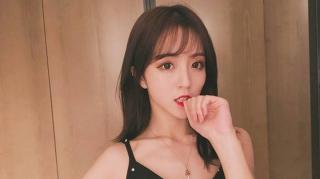 Yang Kaili într-o fotografie postată pe social media