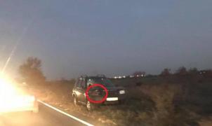 Sticla cu băutură a rămas înfiptă în farul maşinii, după un accident mortal, la Timişoara