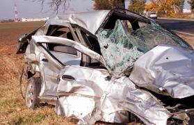 Un bărbat a murit după un grav accident la Frumuşani. O depăşire neregulamentară i-a adus sfârşitul