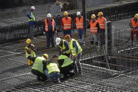 Administraţia Străzilor, a Cimitirelor și alte servicii publice, desființate de Primăria București. Sute de angajați rămân fără locuri de muncă