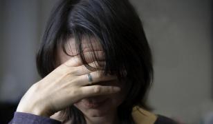 O doctoriţă din Iaşi nu îşi mai poate vedea deloc fetiţa de nici 2 ani, după ce a ameninţat că o ucide