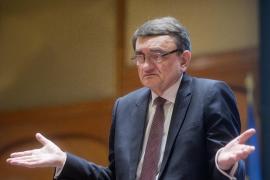 Avocatul Poporului, Victor Ciorbea, la Palatul Parlamentului