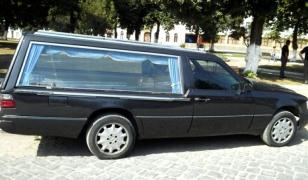 Morţi îmbălsămaţi în secret, într-un garaj din Constanţa