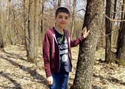 Băieţel dispărut în Piteşti, în drum spre şcoală. Familia îl caută pe Teodor cu disperare