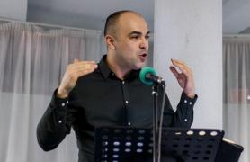 Un profesor roagă părinţii să nu mai facă temele în locul copiilor: "Nu fiţi părinţi de seral"