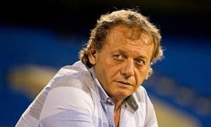 Ilie Balaci pe marginea terenului de fotbal