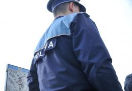 Polițist atacat cu cuțitul la Ciorani, în Prahova! Omul legii a vrut să despartă un ginere și un socru, care se luaseră la bătaie