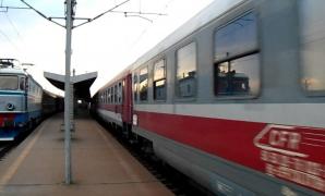 Tragedie într-un tren oprit în Gara de Vest din Ploiești! Un bărbat care venea de la spital a fost găsit mort