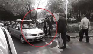 Bătrân din Bucureşti, bătut de un şofer după ce ar fi parcat greşit
