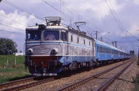 Alertă cu bombă într-un tren cu călători pe ruta Timişoara-Iaşi. Se intervine de urgenţă