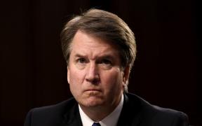 Brett Kavanaugh ascultă în timpul audierilor din Senat