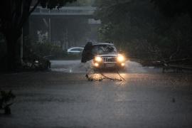 Alertă MAE pentru românii din Franţa