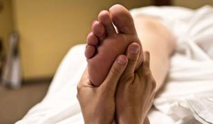 Masajul picioarelor: cum să-ți seduci jumătatea