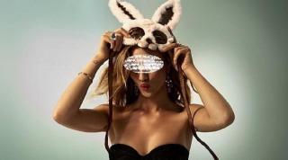 Sweet Bunny era numele de scenă al secretarei actriță de filme pentru adulți