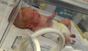 Bebeluş român abandonat de mamă în spital, în Italia