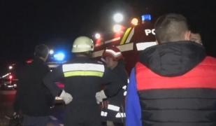 Echipaje SMURD la locul unui accident