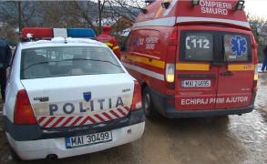 Bărbat găsit cu gâtul tăiat și înjunghiat în inimă, la Davidești, Argeș. Victima, surprinsă pe scaun de atacul năprasnic