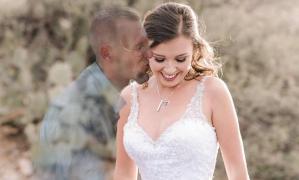 Debbie a găsit puterea să zămbească