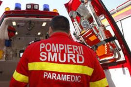 Elevă bătută crunt la şcoală de fratele unei colege, dusă de urgenţă la spital