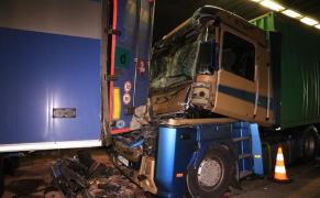 Şoferul român, cel mai grav rănit în accident