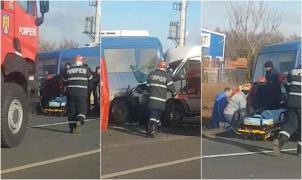 Accident în Buzău, ciocnire între o dubiţă şi un microbuz