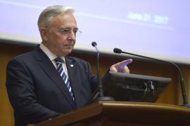 Mugur Isărescu, guvernatorul BNR